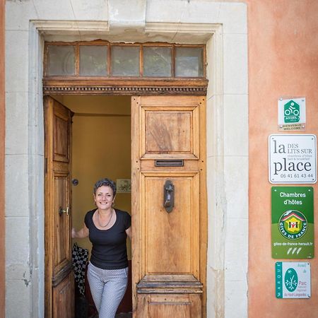 Des Lits Sur La Place Hérépian エクステリア 写真